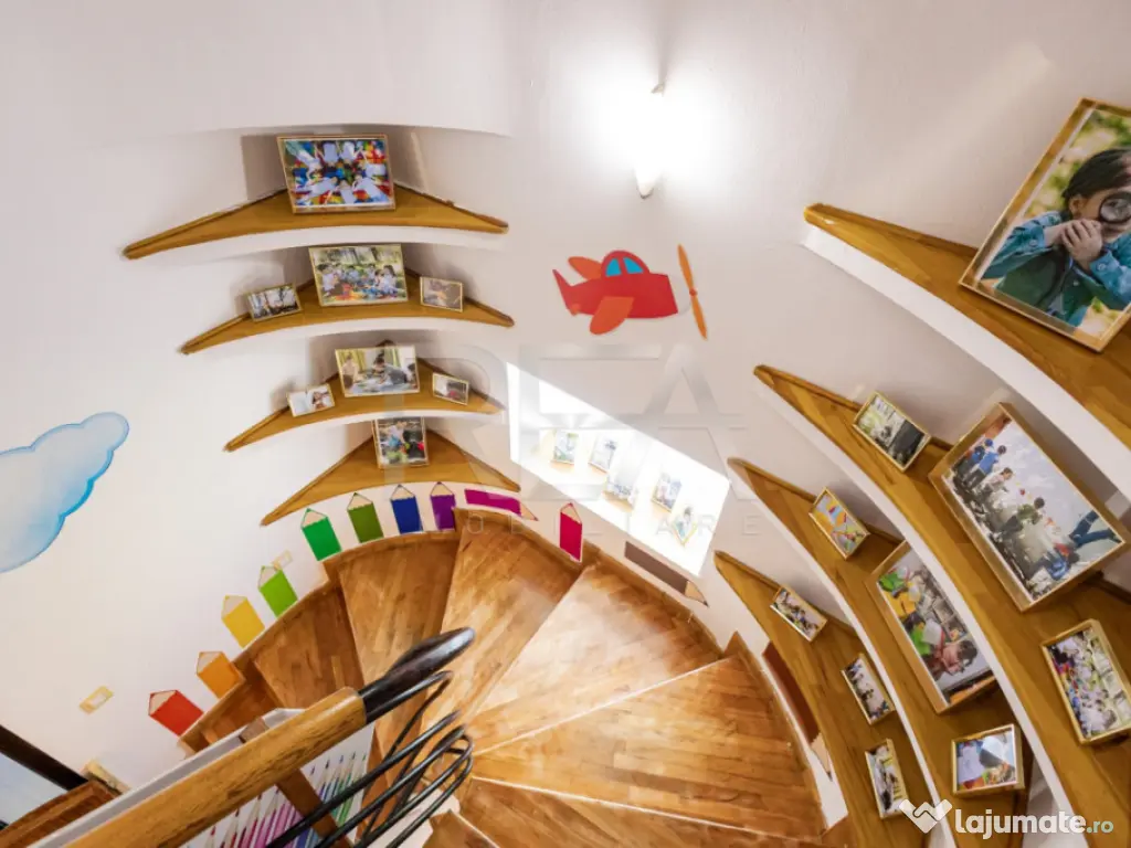 Spatiu educational intr o vila Parcul Carol