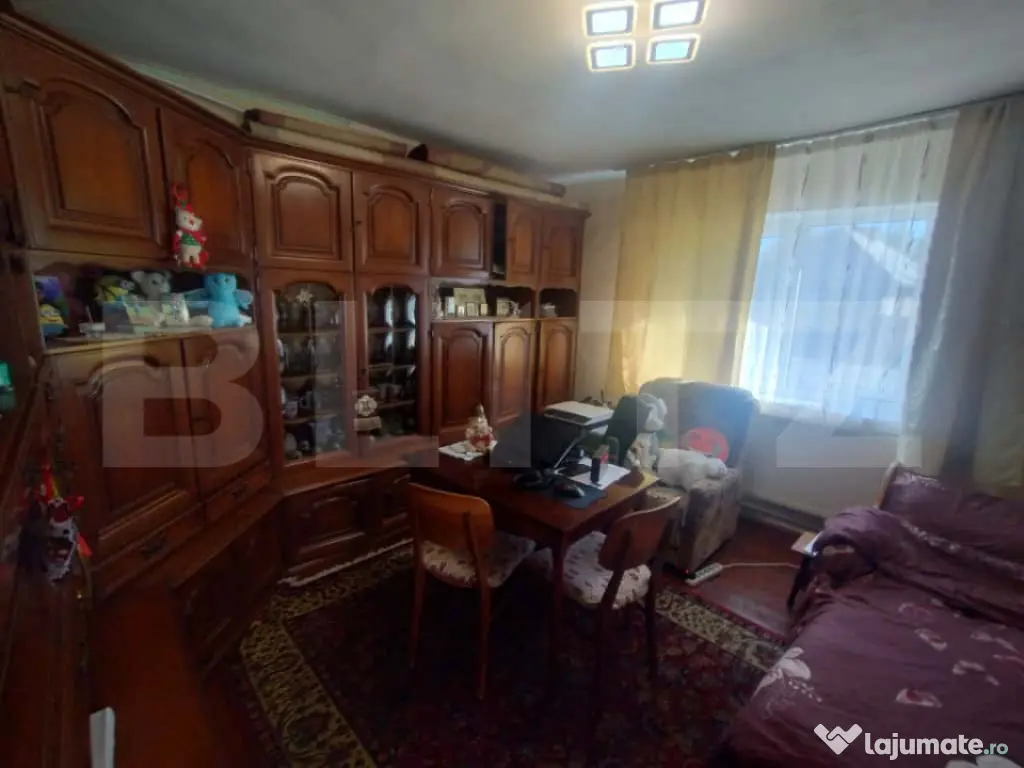 Casa cu 3 camere, 90 mp, zona Beclenut