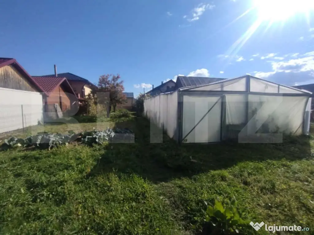 Casa cu 3 camere, 90 mp, zona Beclenut