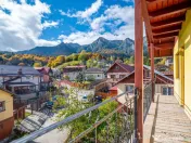 Casă spațioasă în Bușteni, cu vedere superbă către... 