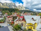 Casă spațioasă în Bușteni, cu vedere superbă către... 