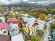 Casă spațioasă în Bușteni, cu vedere superbă către... 