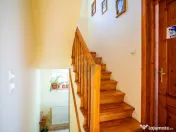 Casă spațioasă în Bușteni, cu vedere superbă către... 