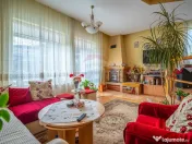 Casă spațioasă în Bușteni, cu vedere superbă către... 