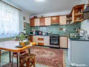 Casă spațioasă în Bușteni, cu vedere superbă către... 