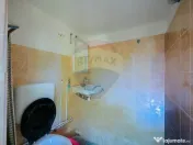 De vânzare casă cu 1 cameră, pivniță, teren 472 mp, ... 