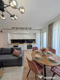 Apartament 3 camere semidecomandat zona Eroilor