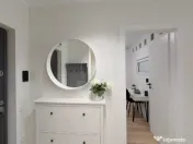 Apartament 3 camere semidecomandat zona Eroilor 