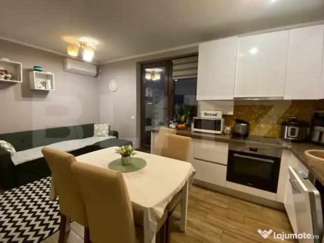 Apartament cu 3 camere, terasa, parcare, bloc nou, în Măr?