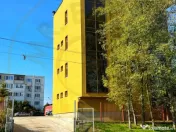 Cladire multifunctionala Pitesti cu panouri fotovoltaice 