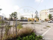 Teren stradal pe colț - Ideal afacere - front stradal mare 