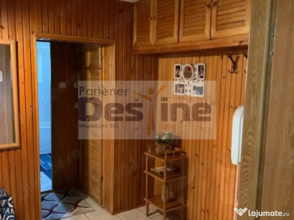 Apartament 2 camere Decomandat, Etaj 4, Nicolina