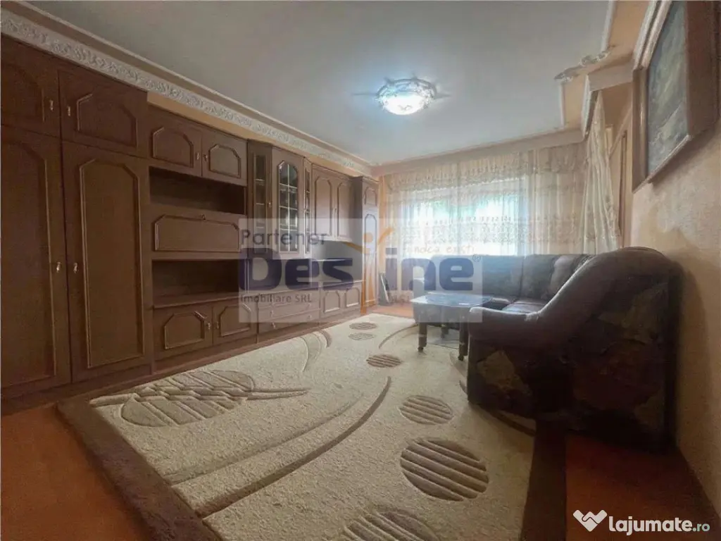 Apartament 2 camere Decomandat, Etaj 4, Nicolina