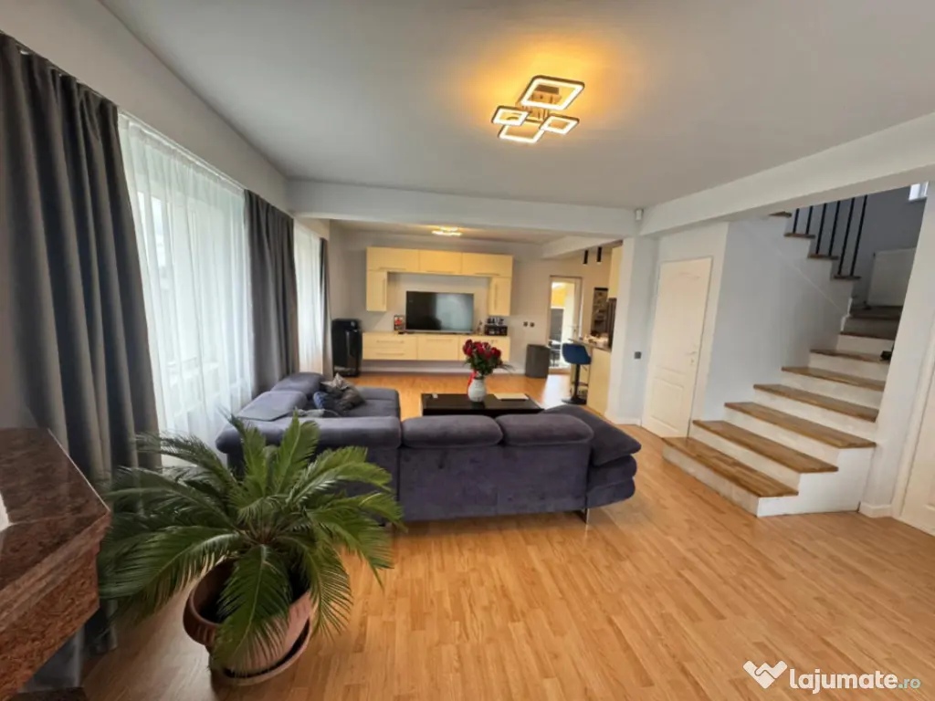 Casă modernă complet renovată, cu curte amenajată și si
