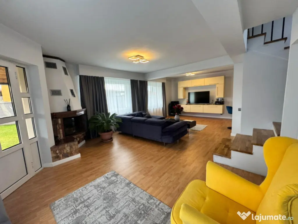 Casă modernă complet renovată, cu curte amenajată și si