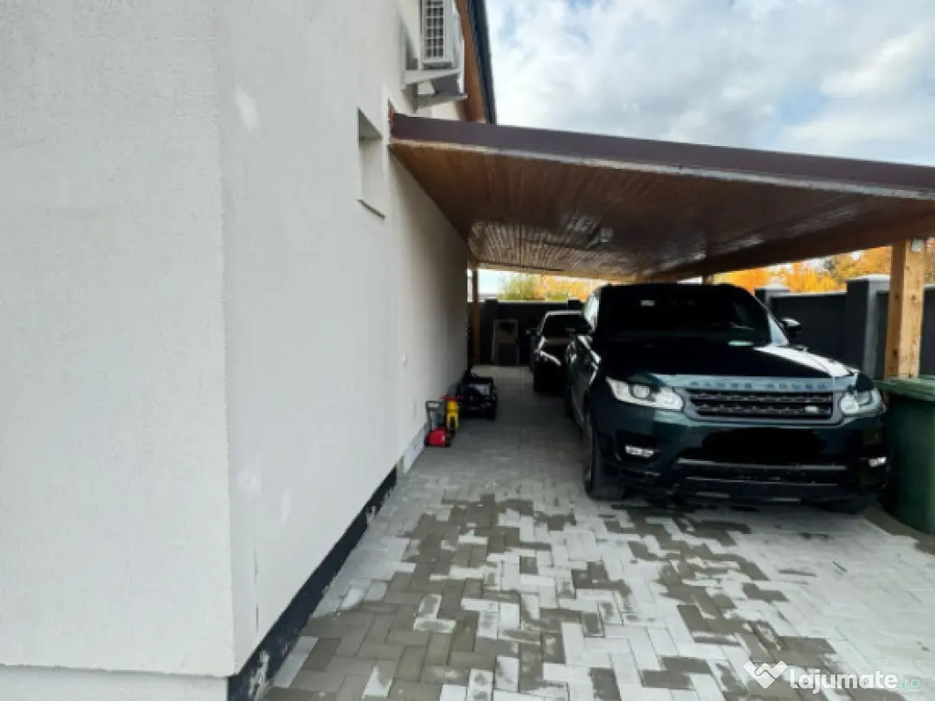 Casă modernă complet renovată, cu curte amenajată și si