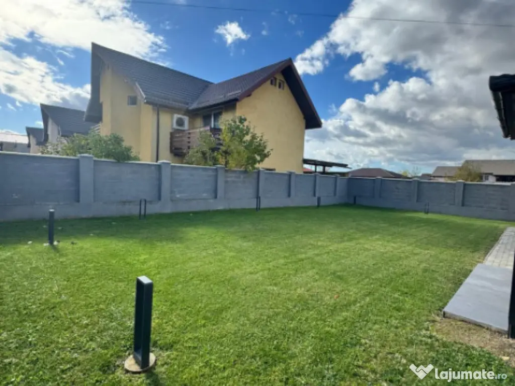 Casă modernă complet renovată, cu curte amenajată și si