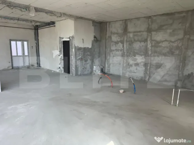Spatiu comercial, 200 mp, open space