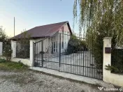 Casă / Vilă cu 5 camere 