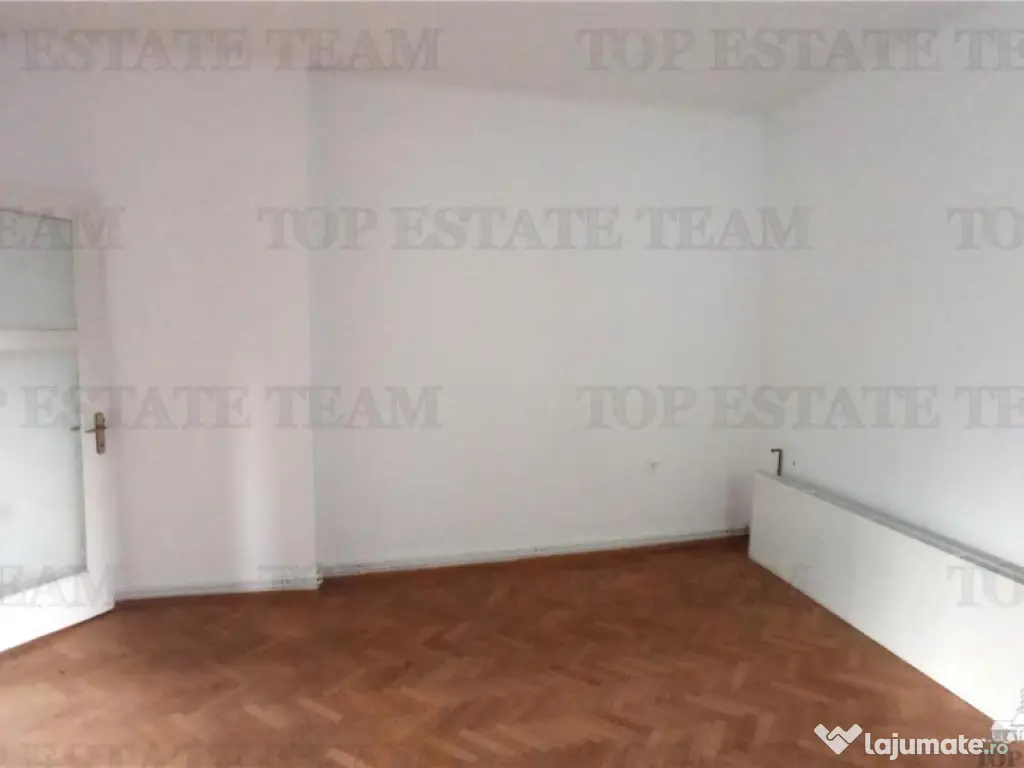Apartament 3 camere de , zona Armeneasca