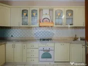 De vânzare vilă cu 7 camere, drum privat, în zona de D... 