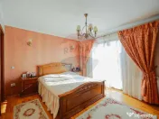 De vânzare vilă cu 7 camere, drum privat, în zona de D... 