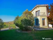 De vânzare vilă cu 7 camere, drum privat, în zona de D... 