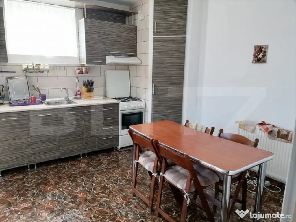 Casa de vanzare in Ernei