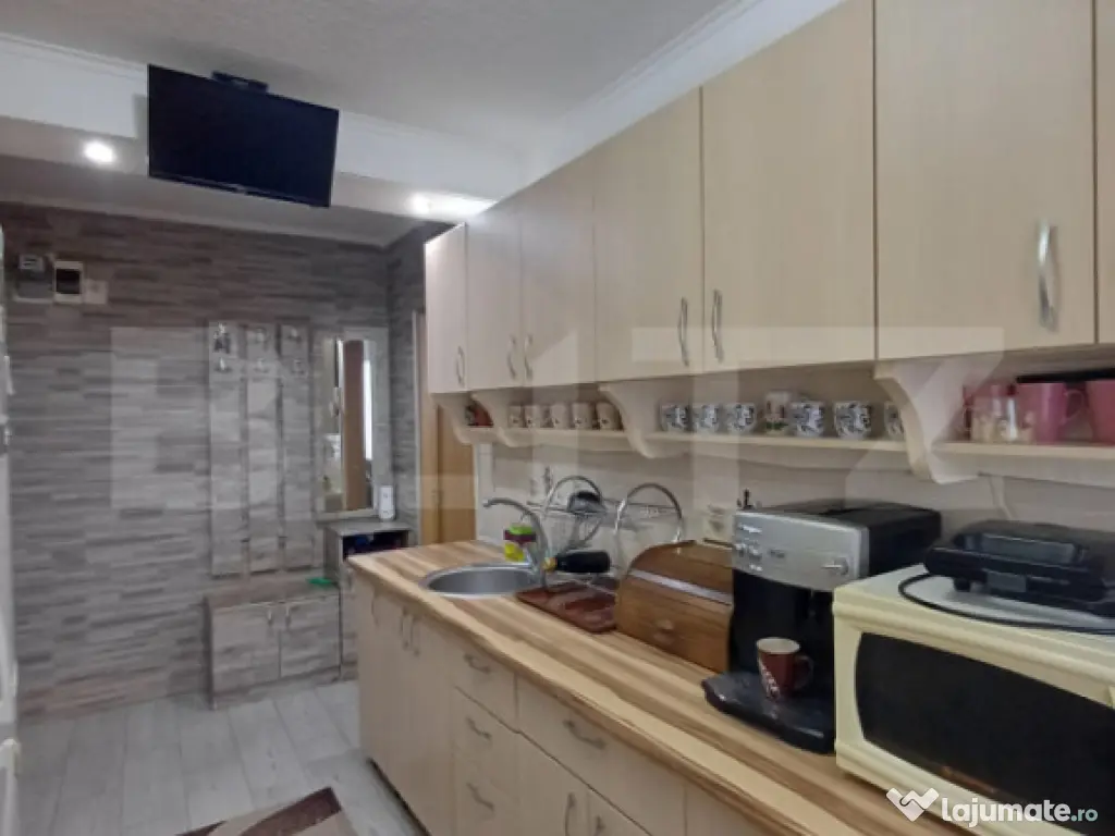 Apartament cu 3 camere, 54 mp, zona Lidl