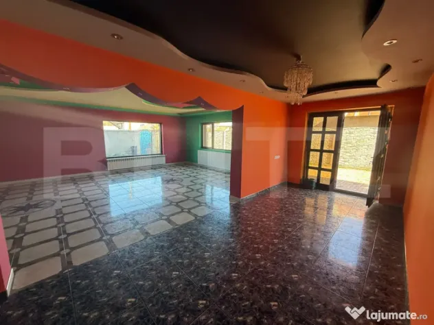 Vila spațioasă P+E+M, 519 mp utili