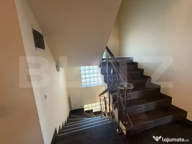 Vila spațioasă P+E+M, 519 mp utili