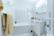 Apartament 2 camere decomandat cu centrala proprie, zona 700