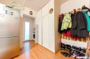 Apartament 2 camere decomandat cu centrala proprie, zona 700