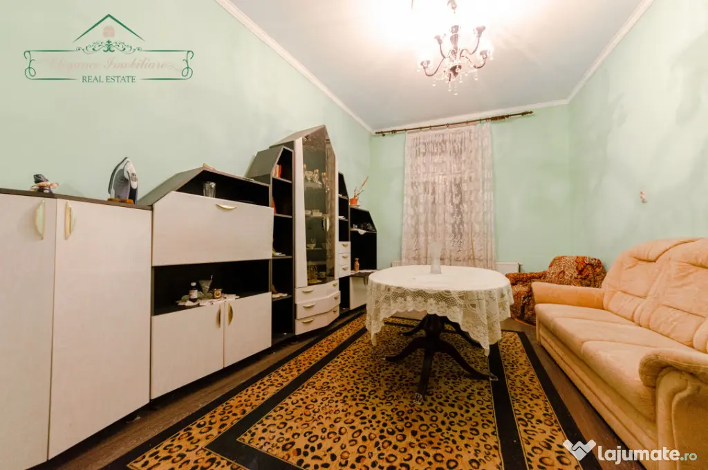 Apartament spațios cu 4 camere și centrală proprie, zona