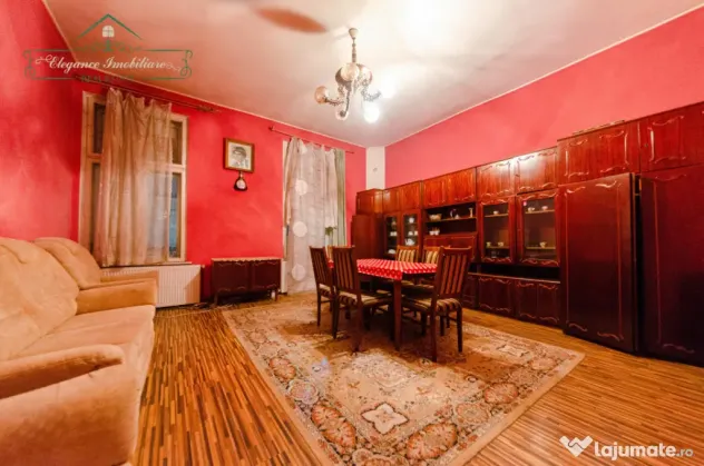 Apartament spațios cu 4 camere și centrală proprie, zona