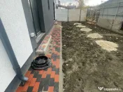 Apartament 2 camere, curte 60 mp, 2 locuri de parcare, poziție buna 