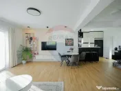 Casă modernă în stil mediteranean, cu terase și veder... 