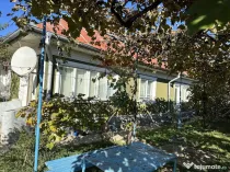 Casă / Vilă cu 3 camere de vânzare Piatra Soimului