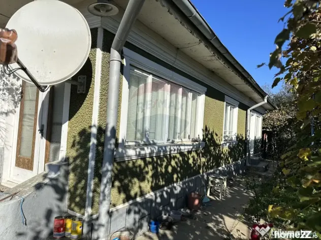 Casă / Vilă cu 3 camere de vânzare Piatra Soimului