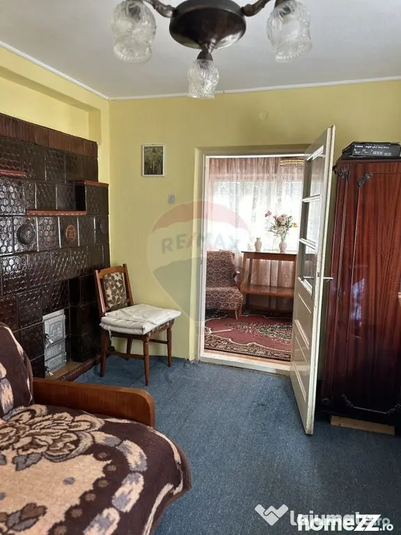 Casă / Vilă cu 3 camere de vânzare Piatra Soimului
