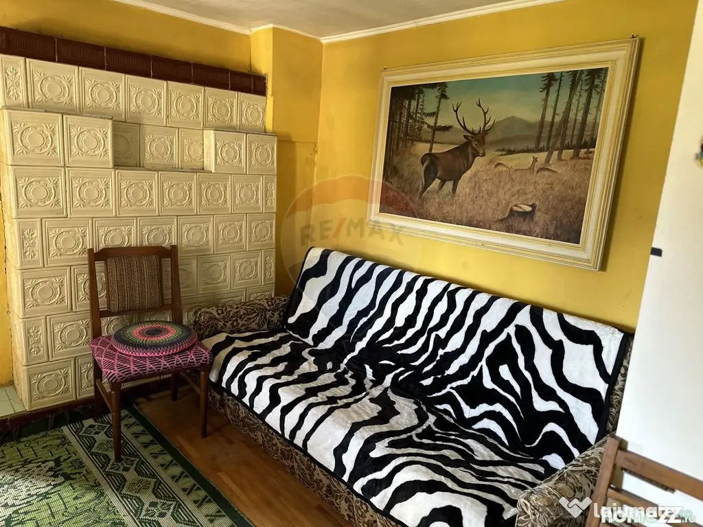 Casă / Vilă cu 3 camere de vânzare Piatra Soimului