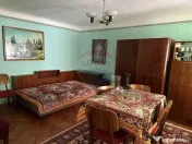 Casă / Vilă cu 3 camere de vânzare Piatra Soimului 