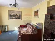 Casă / Vilă cu 3 camere de vânzare Piatra Soimului 