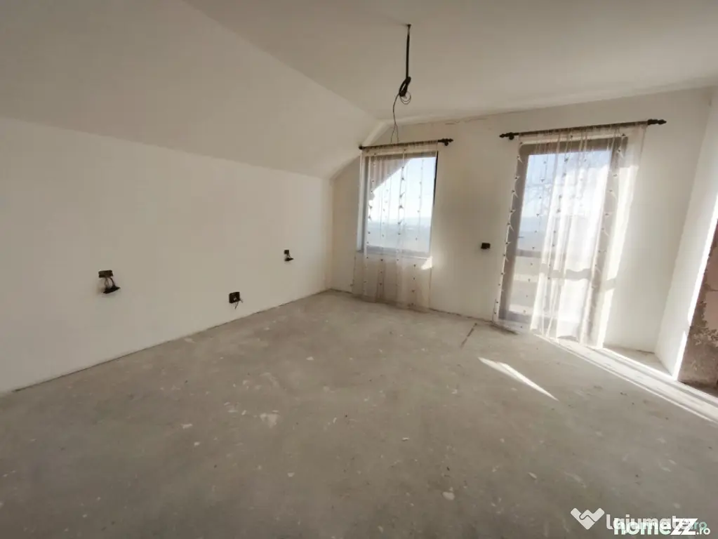 Casa individuala, 1800mp teren, zona Mitocu Dragomirnei, Suc - Mitocu Dragomirnei (Suceava)