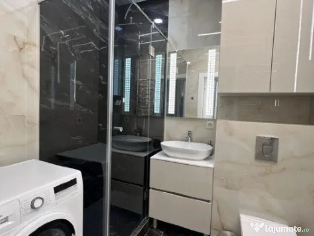 Garsoniera spatioasa de inchiriat in zona Stefan cel Mare