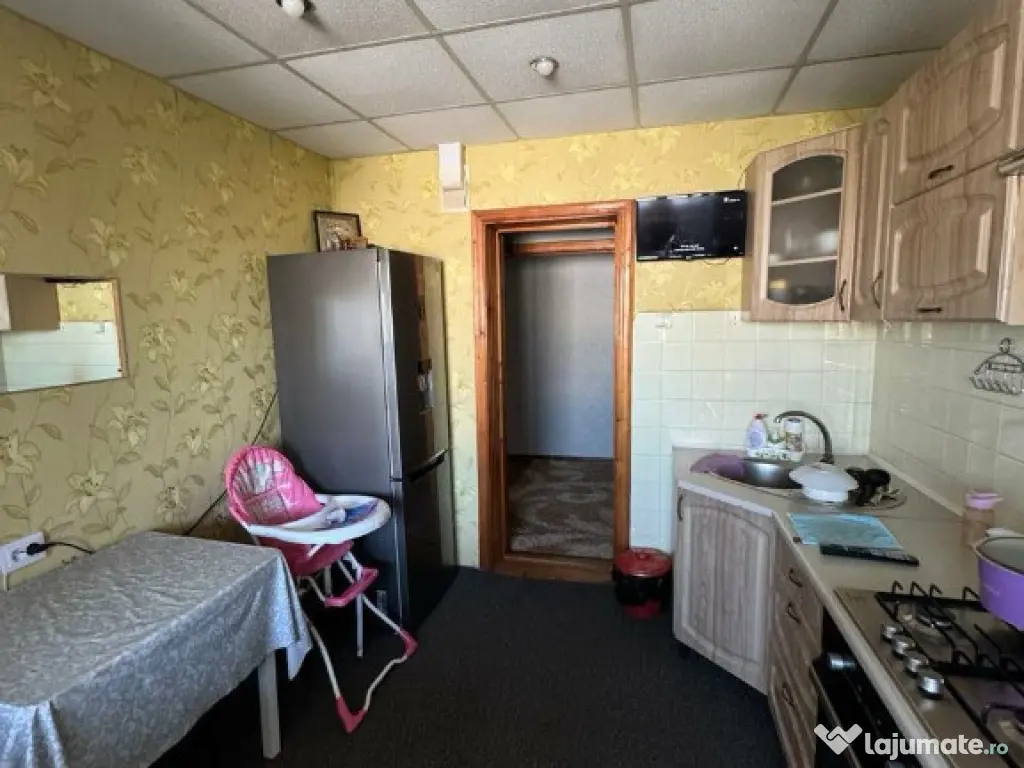 Inchiriere apartament cu 3 camere în zona Gara de Nord