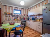 Casă 5 camere + demisol, teren 1560 mp / Filipestii de P... 