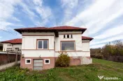 Casa la tara cu teren generos in zona Calinesti-Ciocanesti - 
