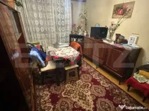 Apartament 2 camere decomandat, 44 mp, balcon 6 mp, etaj int