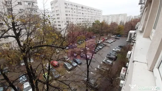 Garsonieră la Metrou Dristor | Bloc anvelopat | Mobilată